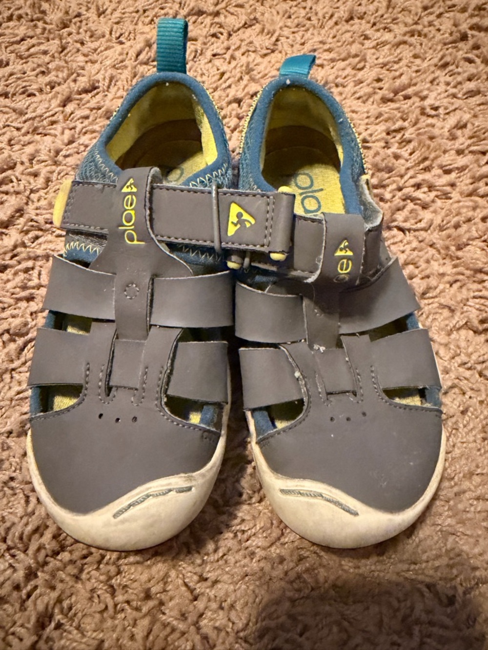 PLAE Kids Gray Sam 2.0 Sandals